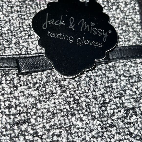 NWT Jack & Missy Texting Gloves One Size Fits Most Womens Black - Picture 2 of 4